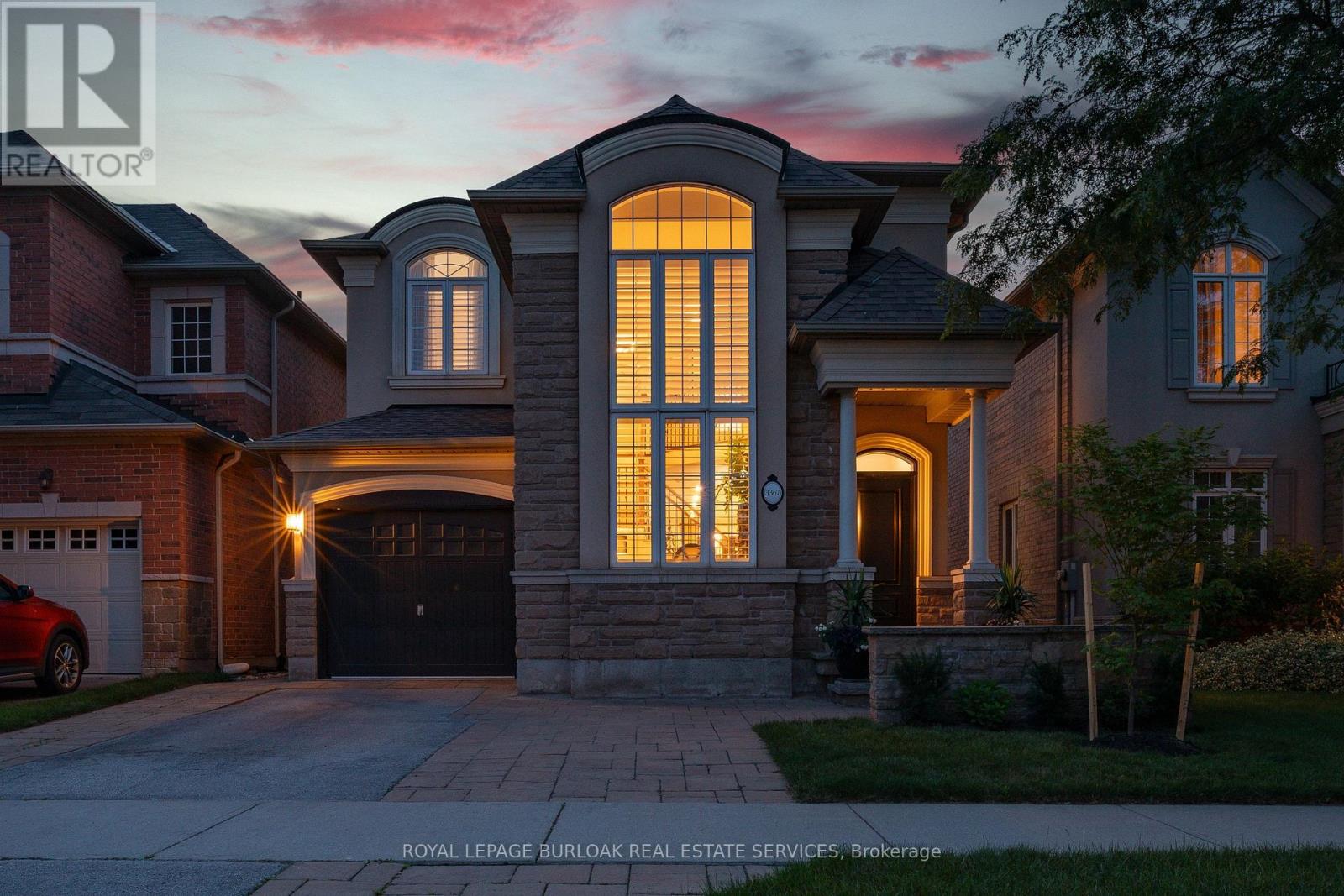 3367 Whilabout Terrace, Oakville, Ontario  L6L 0A8 - Photo 2 - W13557836