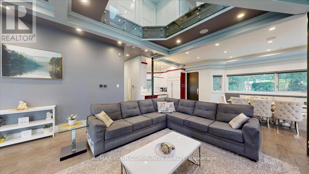 64 Aviemore Drive, Toronto, Ontario  M9L 2L7 - Photo 7 - W13557974
