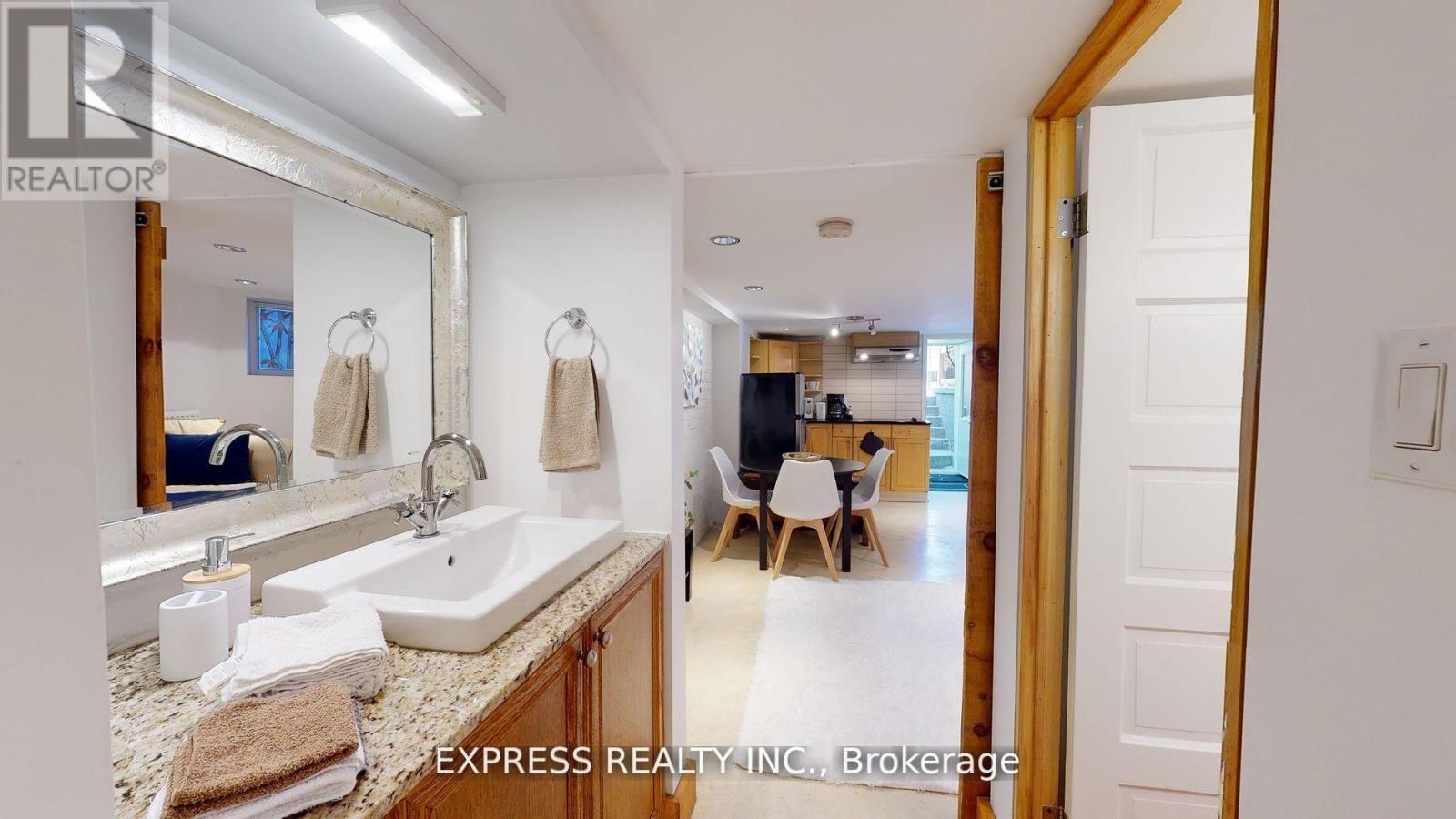 Lower - 146 Blackthorn Avenue, Toronto, Ontario  M6N 3H8 - Photo 9 - W13558002