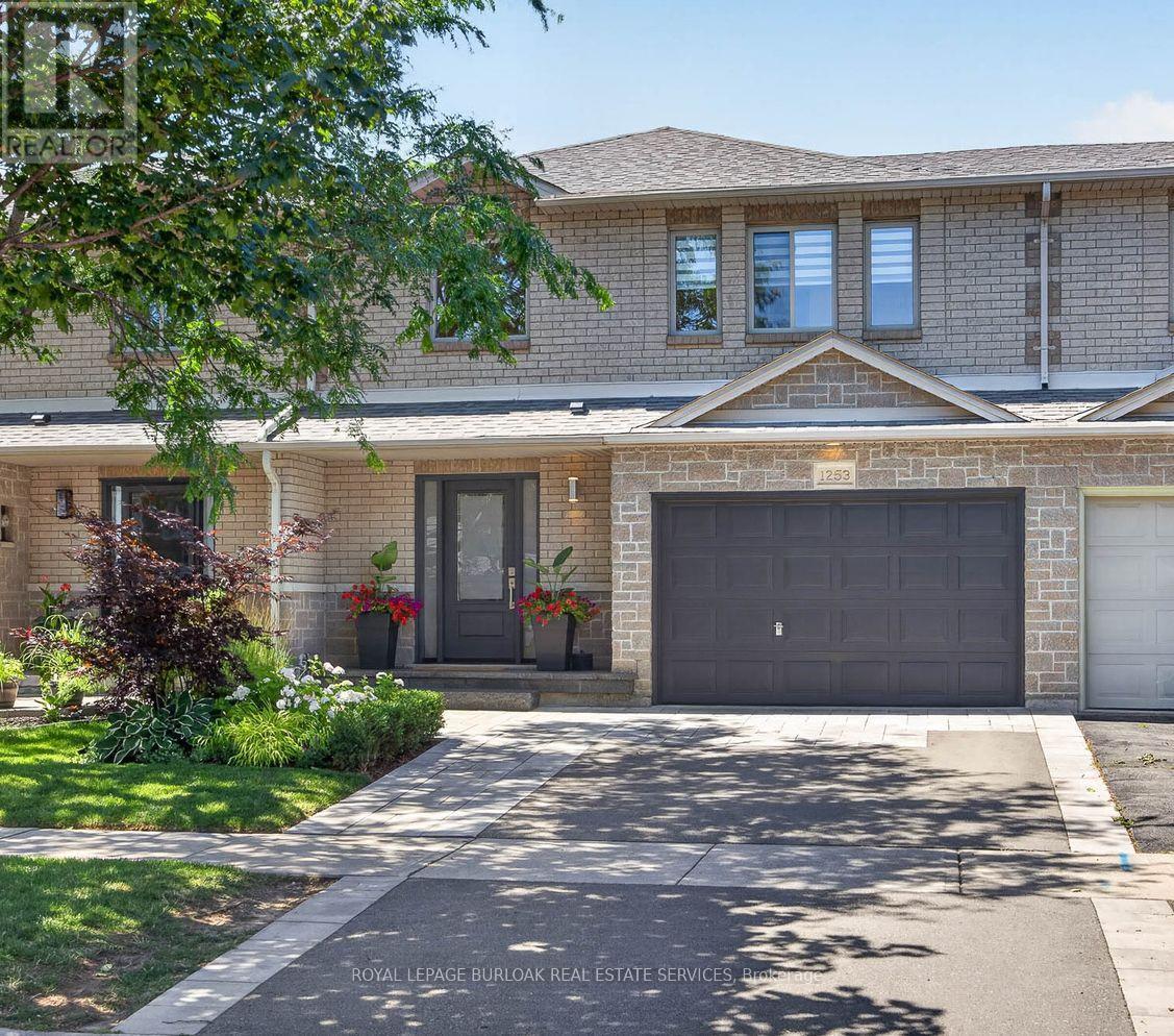 1253 Stephenson Drive, Burlington, Ontario  L7S 2B3 - Photo 1 - W13558060