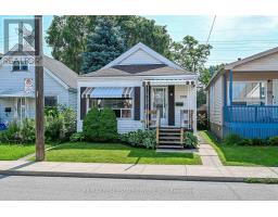 220 PALING AVENUE, Hamilton, Ontario