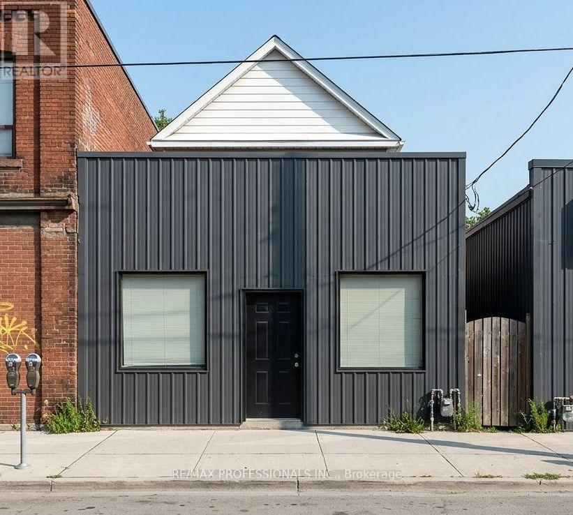 # MAIN - 759 BARTON STREET E, Hamilton, Ontario