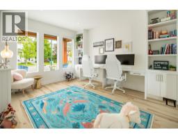 5326 Ptarmigan Street, Kelowna, British Columbia  V1W 5A4 - Photo 4 - 10391015