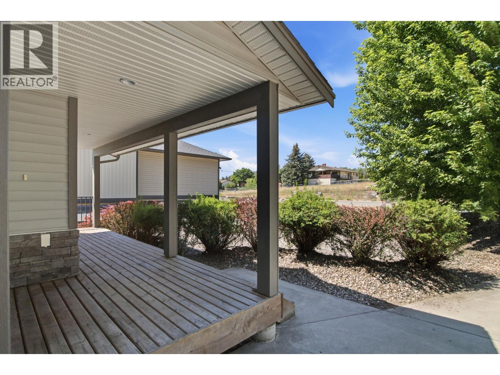 245 Arab Road, Kelowna, British Columbia  V1V 2G8 - Photo 4 - 10393894
