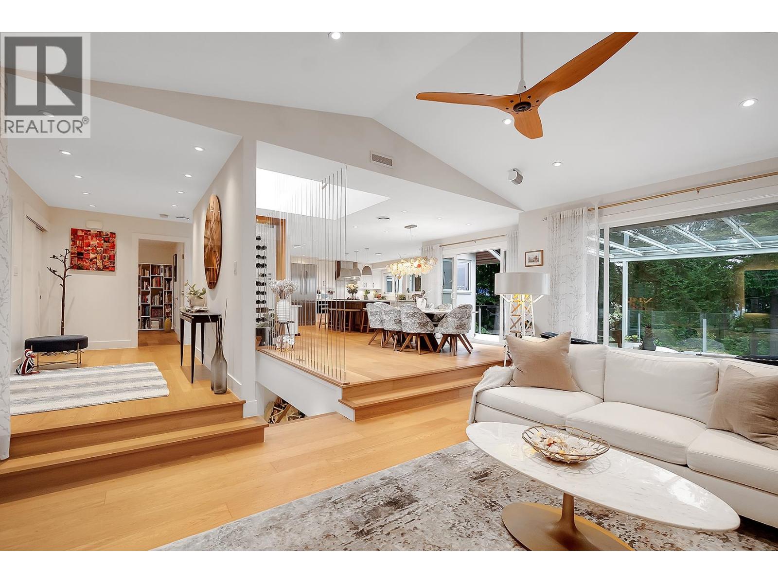 3706 Southridge Place, West Vancouver, British Columbia  V7V 3H8 - Photo 5 - R3145586