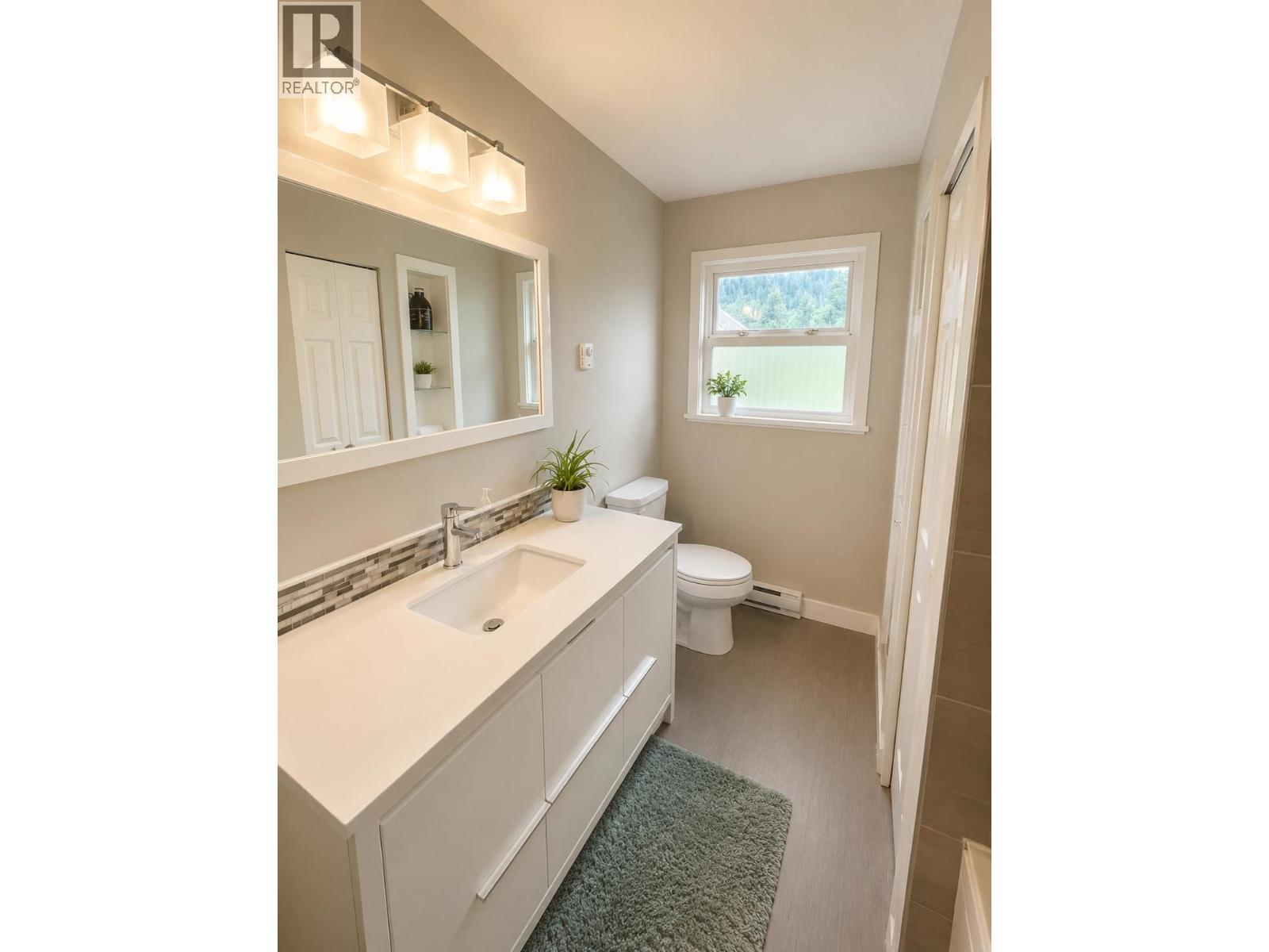 41541 Brennan Street, Squamish, British Columbia  V0N 1H0 - Photo 9 - R3145643