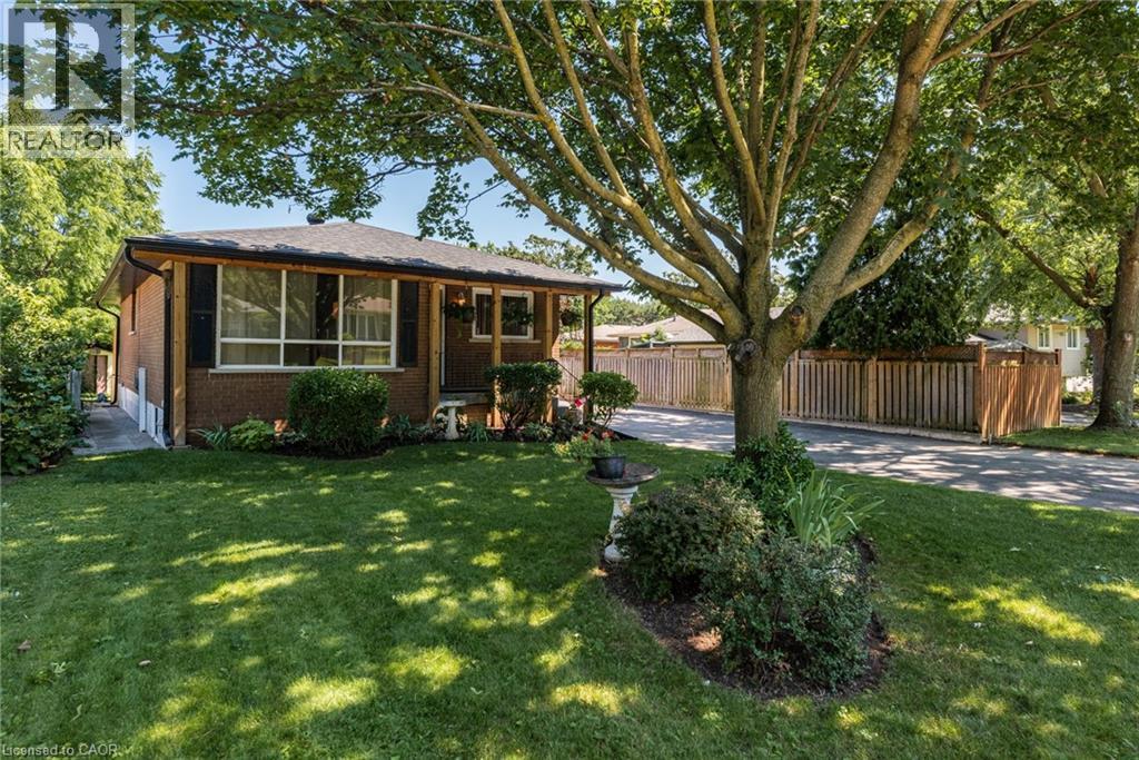 1315 Rosemary Crescent, Burlington, Ontario  L7P 2P3 - Photo 3 - 40847296