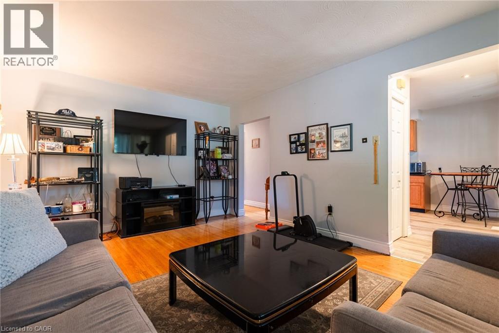 1315 Rosemary Crescent, Burlington, Ontario  L7P 2P3 - Photo 8 - 40847296