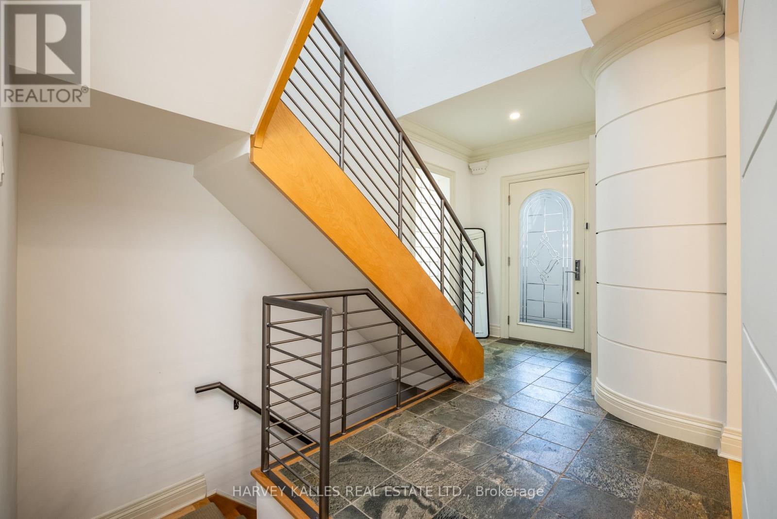495 Deloraine Avenue, Toronto (Bedford Park-Nortown), Ontario  M5M 2C1 - Photo 3 - C13558170