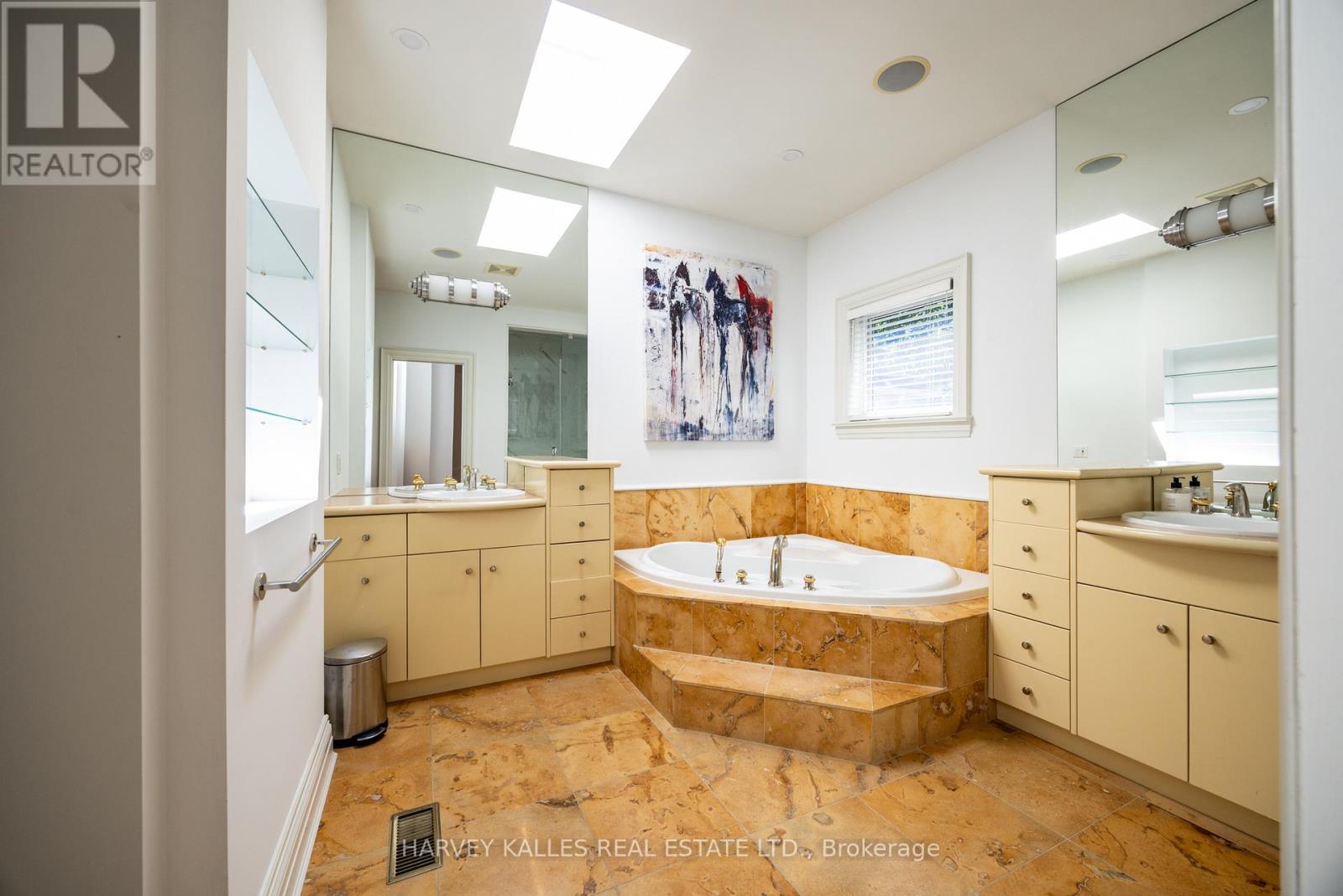 495 Deloraine Avenue, Toronto (Bedford Park-Nortown), Ontario  M5M 2C1 - Photo 33 - C13558170