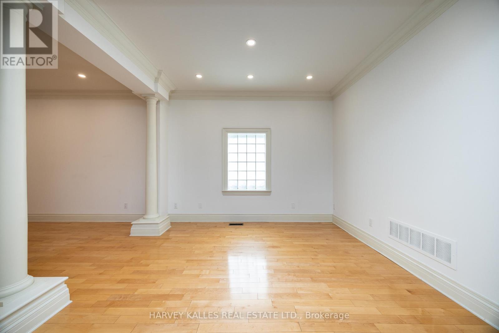495 Deloraine Avenue, Toronto (Bedford Park-Nortown), Ontario  M5M 2C1 - Photo 8 - C13558170