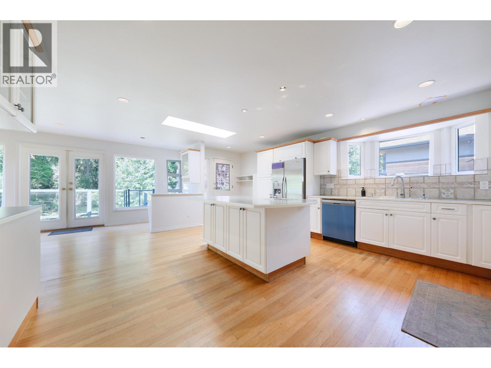 3775 Emerald Drive, North Vancouver, British Columbia  V7R 3B6 - Photo 16 - R3145523