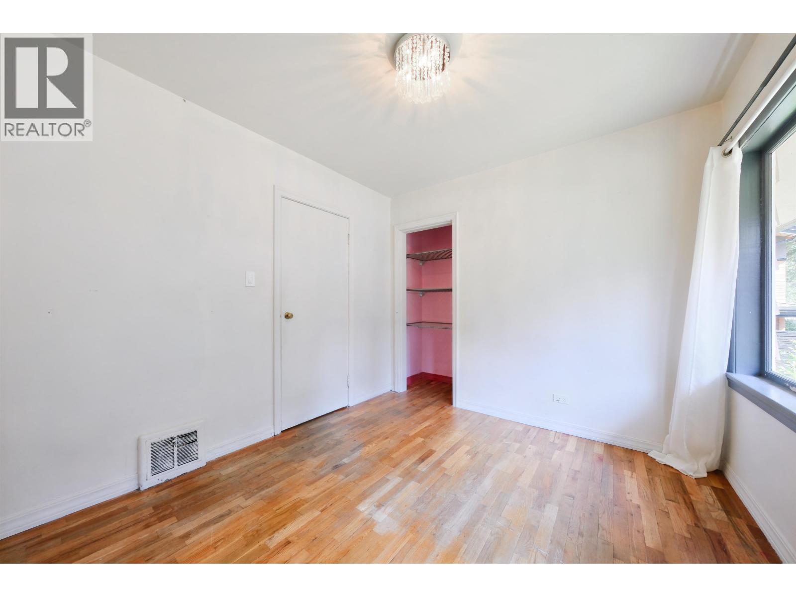 3775 Emerald Drive, North Vancouver, British Columbia  V7R 3B6 - Photo 10 - R3145523