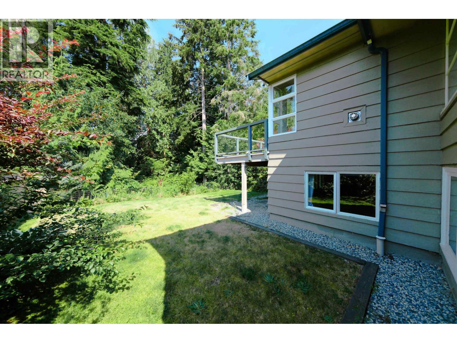 3775 Emerald Drive, North Vancouver, British Columbia  V7R 3B6 - Photo 5 - R3145523