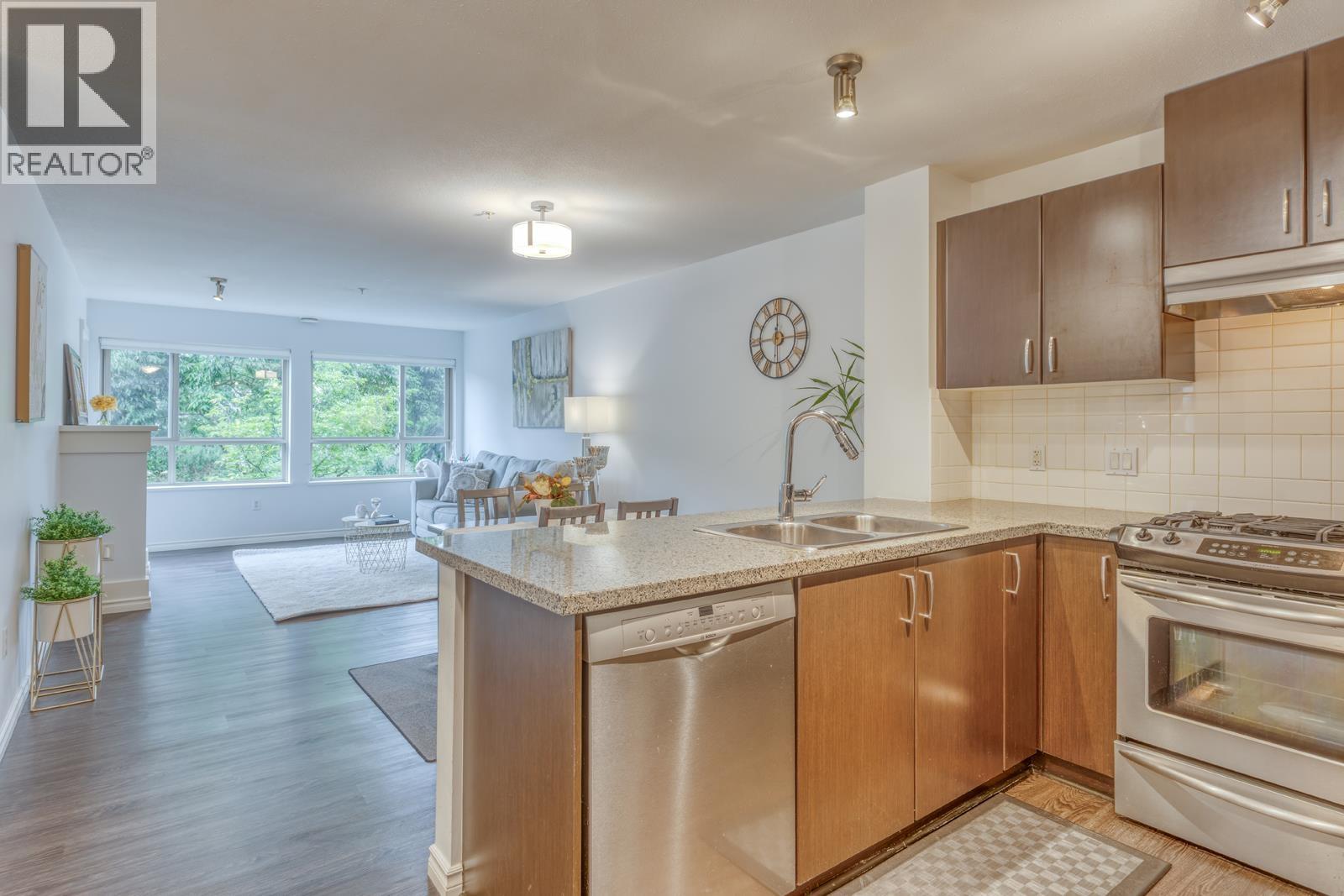 316 3132 Dayanee Springs Boulevard, Coquitlam, British Columbia V3E 0B5 - Photo 8 - R3145638
