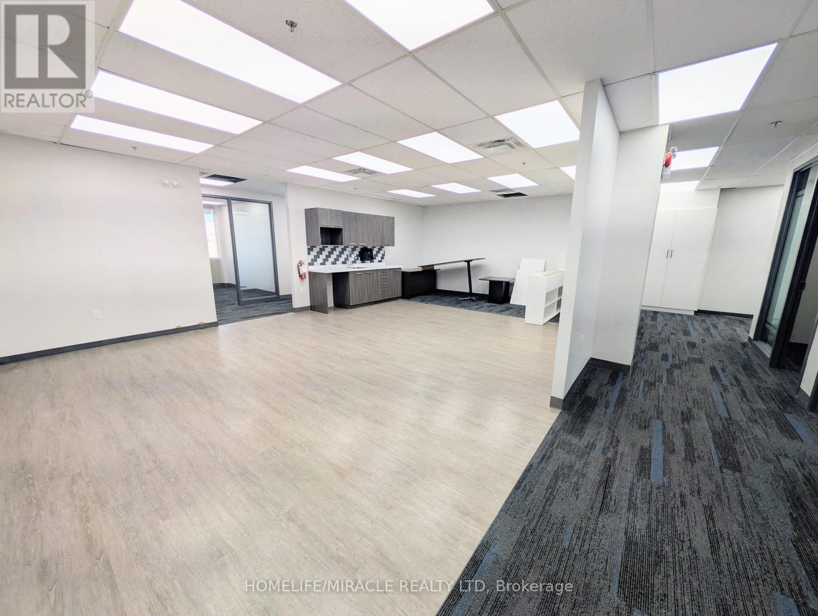 207 - 6660 Kennedy Road, Mississauga, Ontario  L5T 2M9 - Photo 6 - W13558132