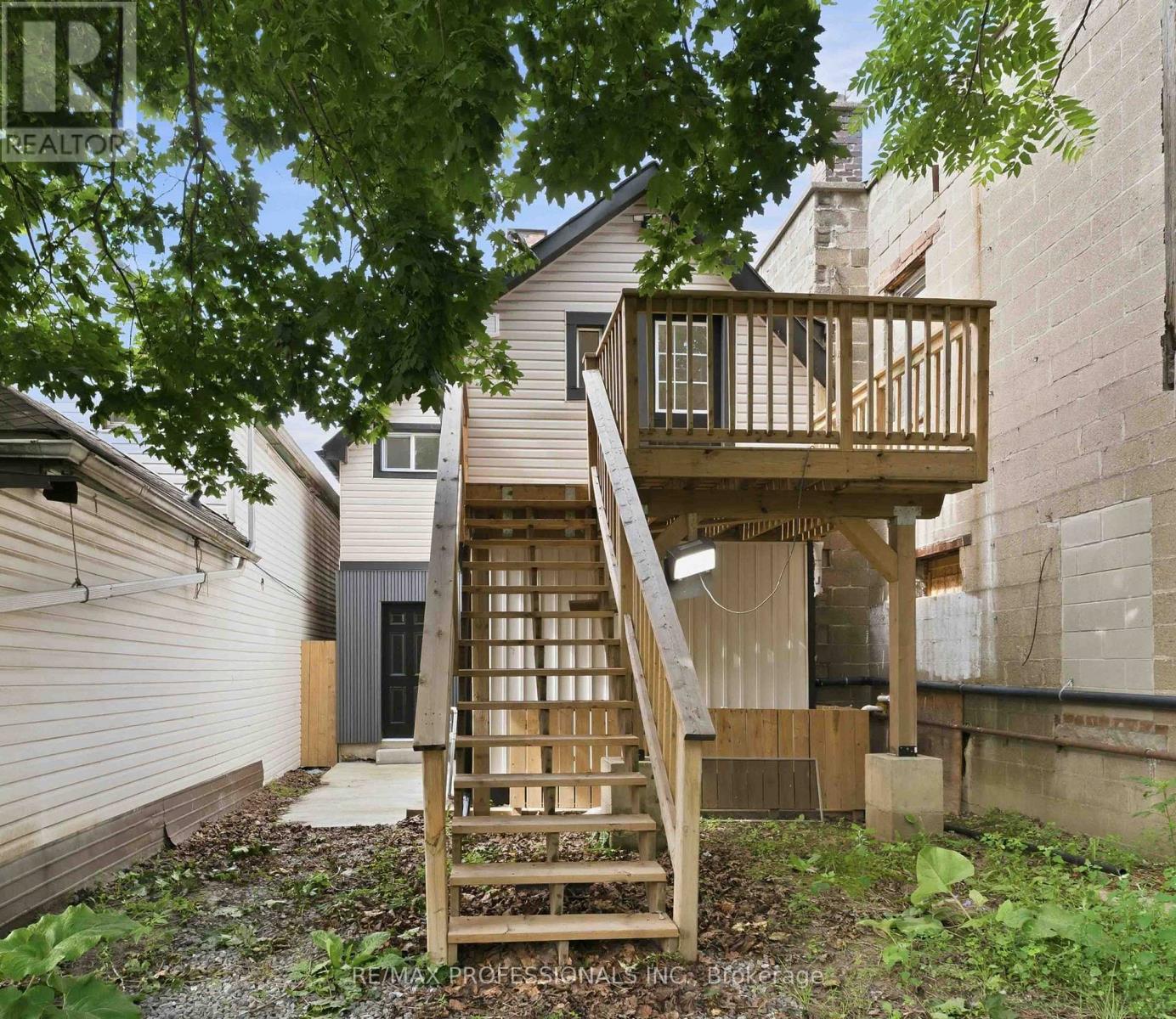 759 BARTON STREET E, Hamilton, Ontario