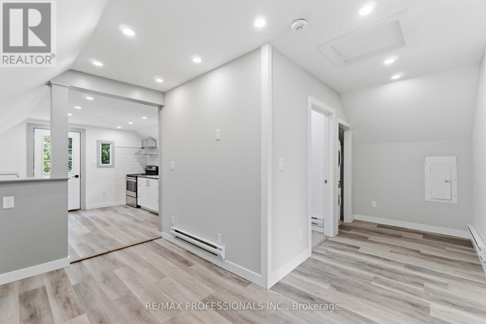 759 Barton Street E, Hamilton, Ontario  L8L 3A9 - Photo 24 - X13558092
