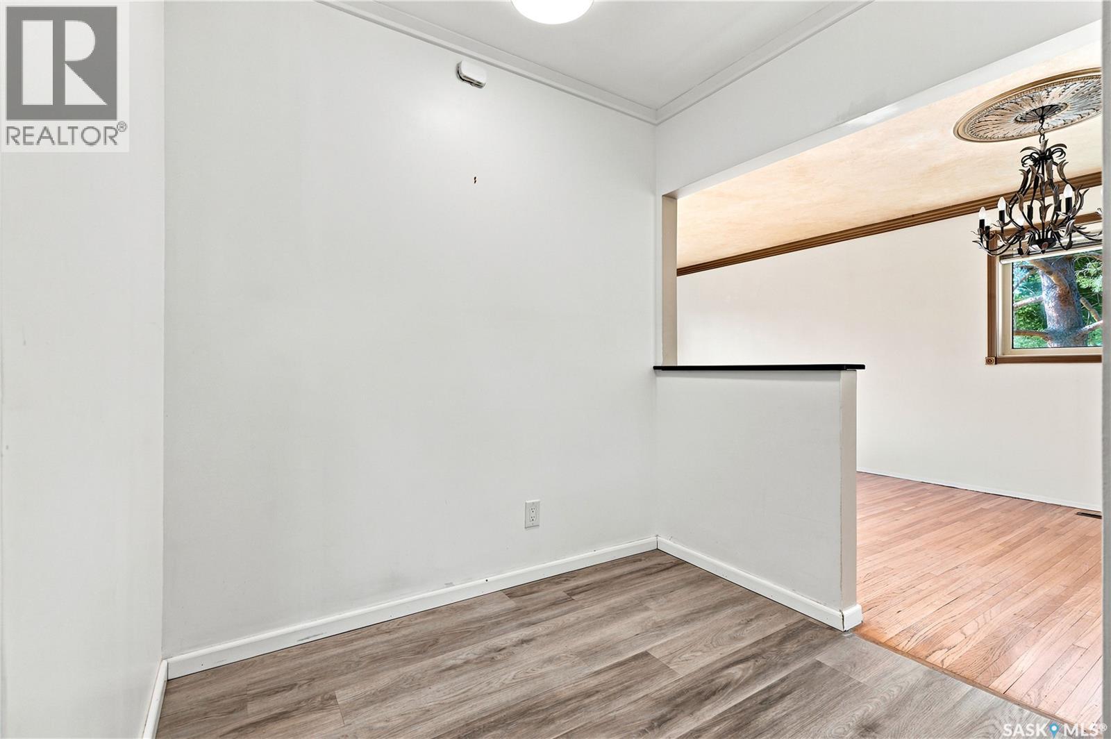2301 Cairns Avenue, Saskatoon, Saskatchewan  S7J 1T9 - Photo 12 - SK042425