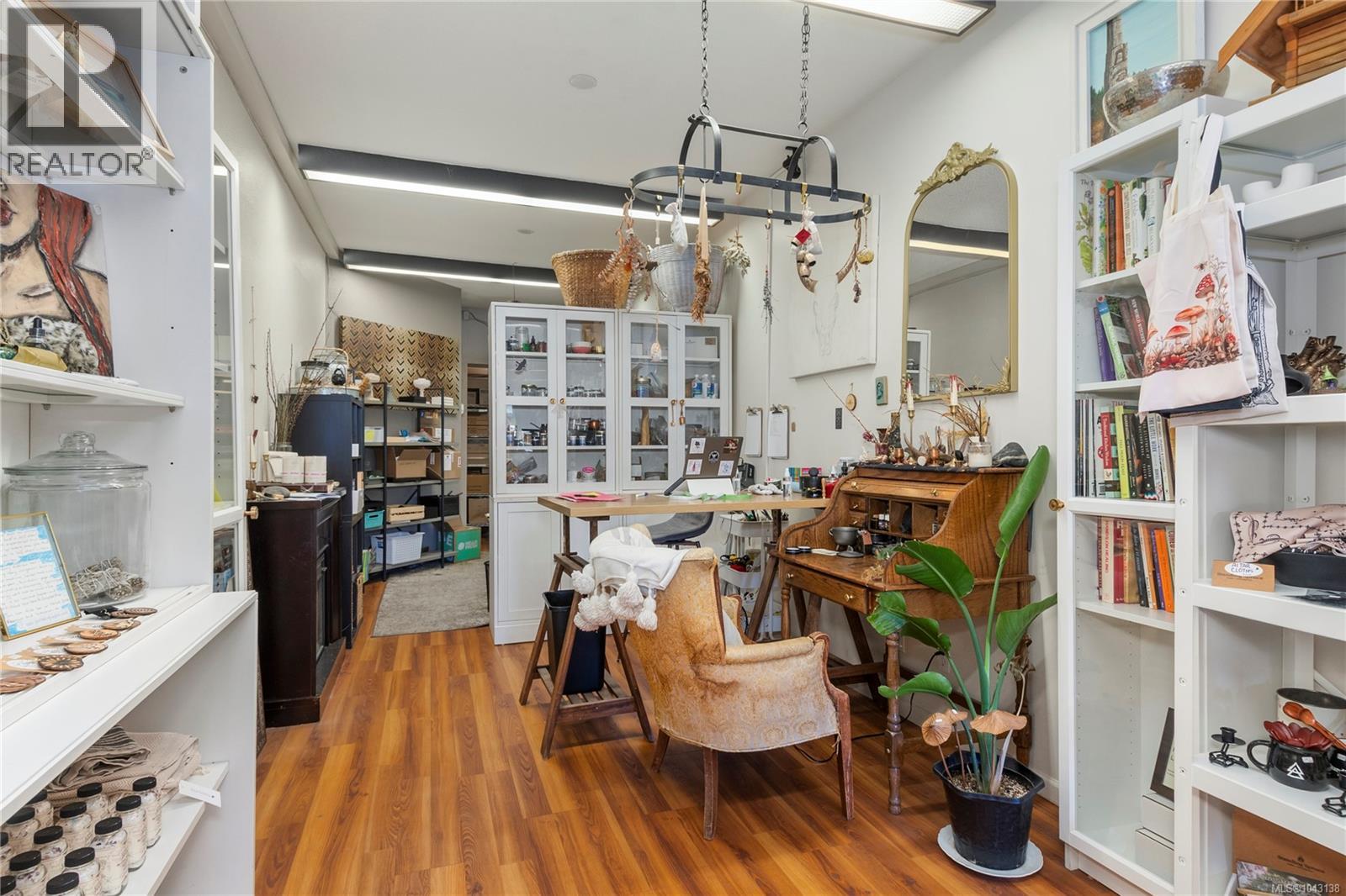Listing image 5