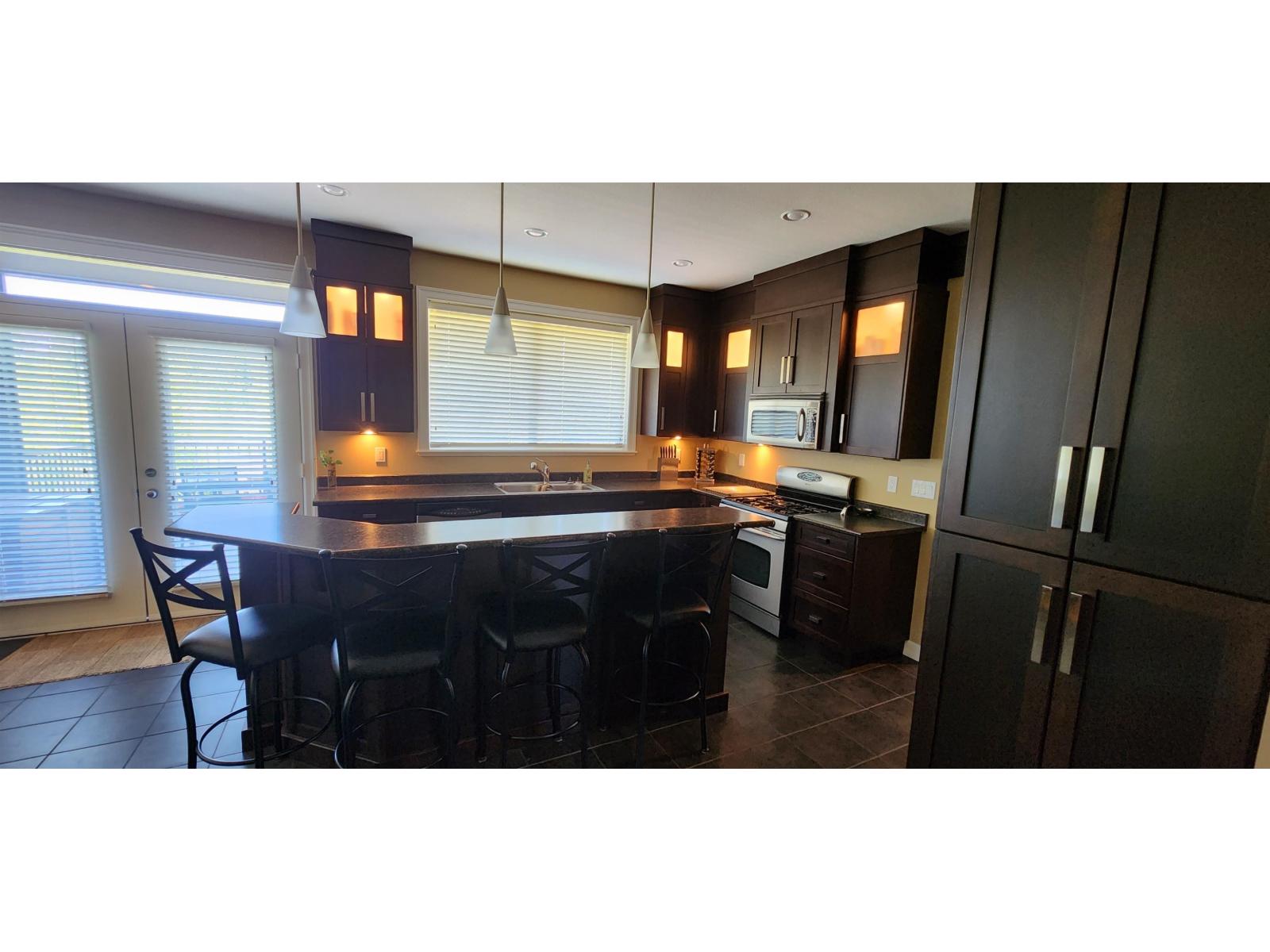 34324 White Avenue, Mission, British Columbia  V2V 0B4 - Photo 11 - R3145366