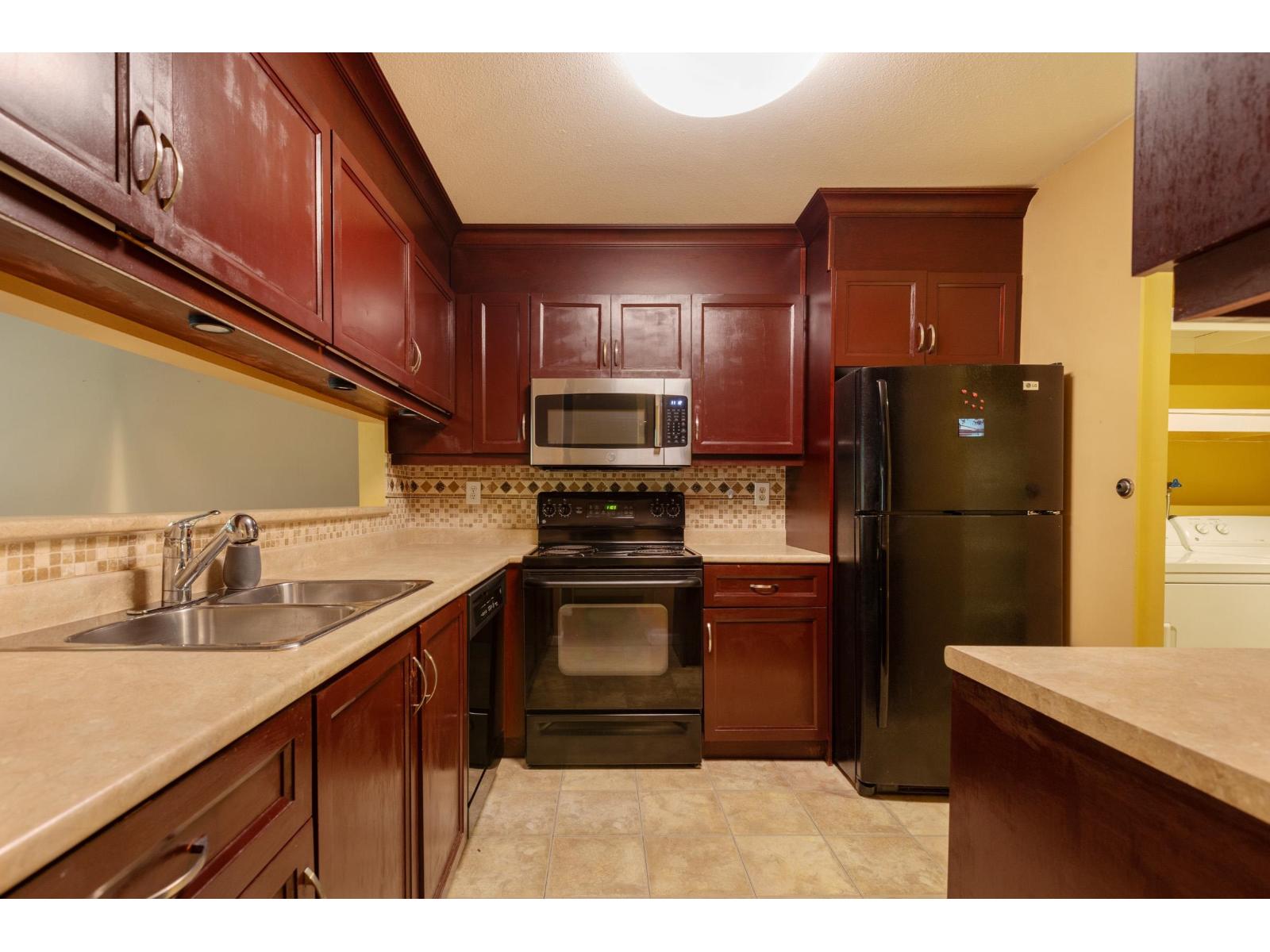 211 15282 19 Avenue, Surrey, British Columbia  V4A 1X6 - Photo 12 - R3145549