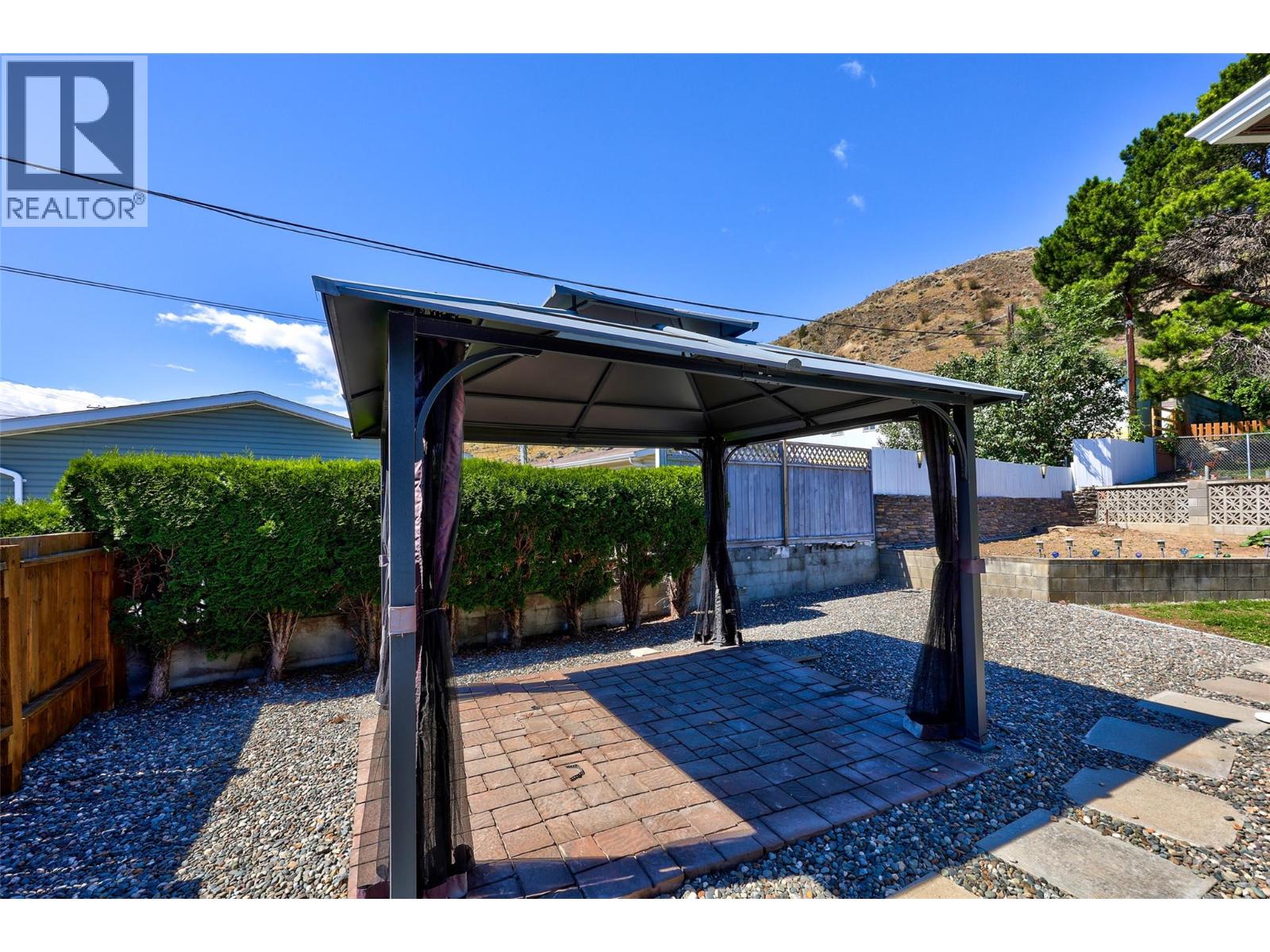 2402 Parkview Drive, Kamloops, British Columbia  V2B 7J1 - Photo 36 - 10393673