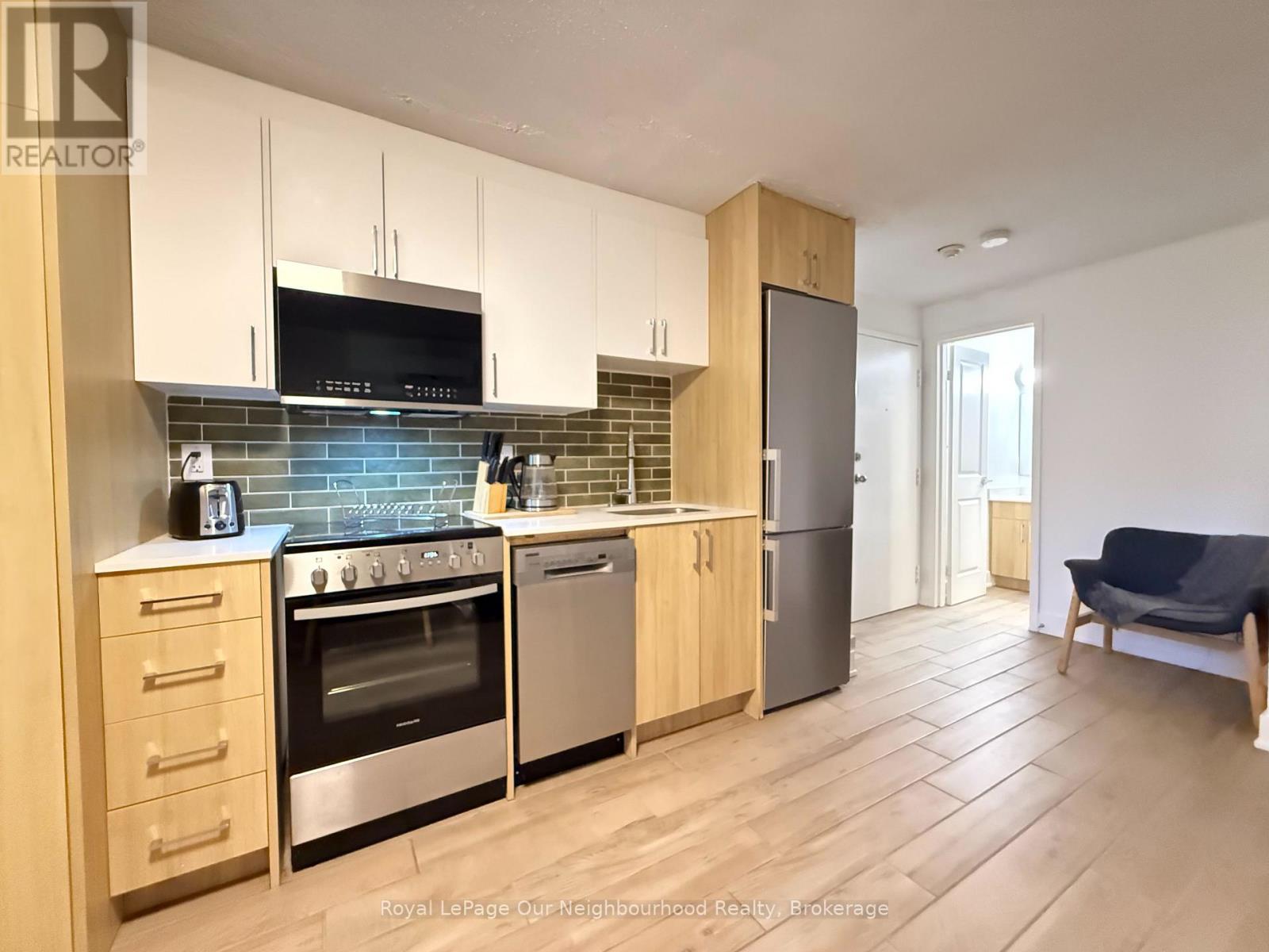 104 - 160 DOWLING AVENUE, toronto (south parkdale), Ontario