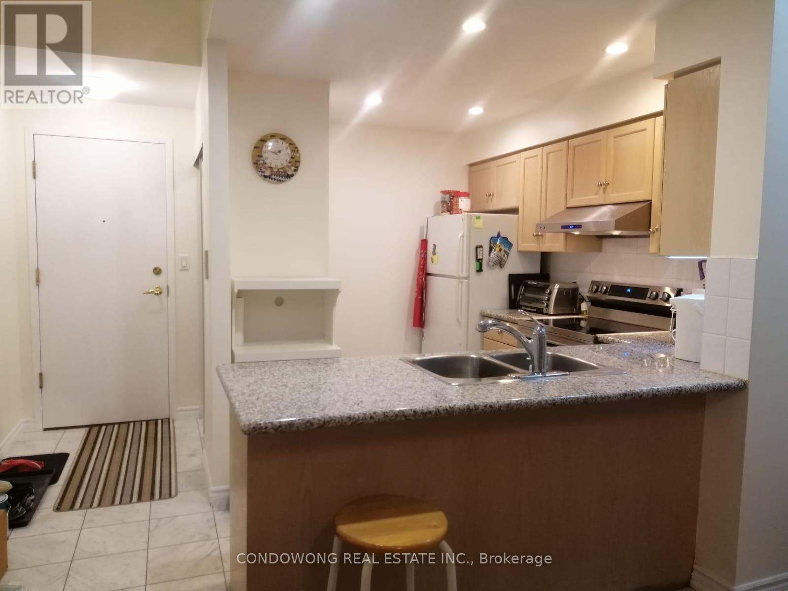 1118 - 168 Simcoe Street, Toronto, Ontario  M5H 4C9 - Photo 2 - C13558228