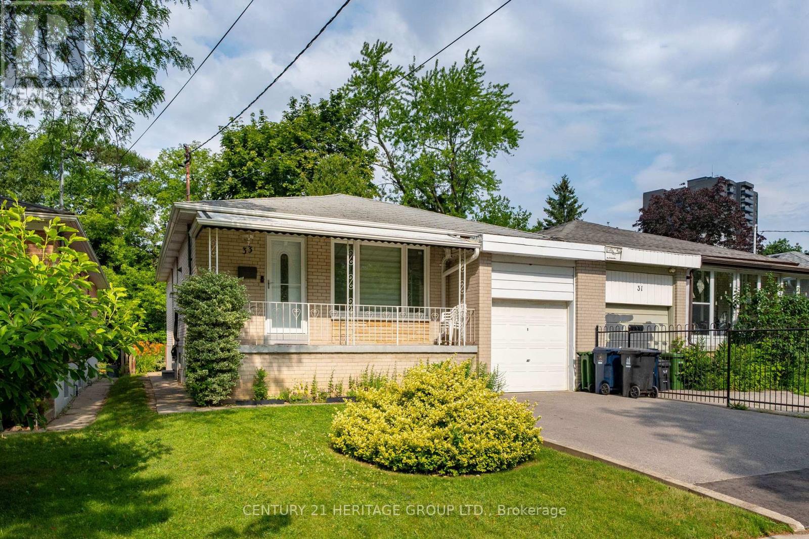 33 Elise Terrace, Toronto, Ontario  M2R 2W9 - Photo 2 - C13558236