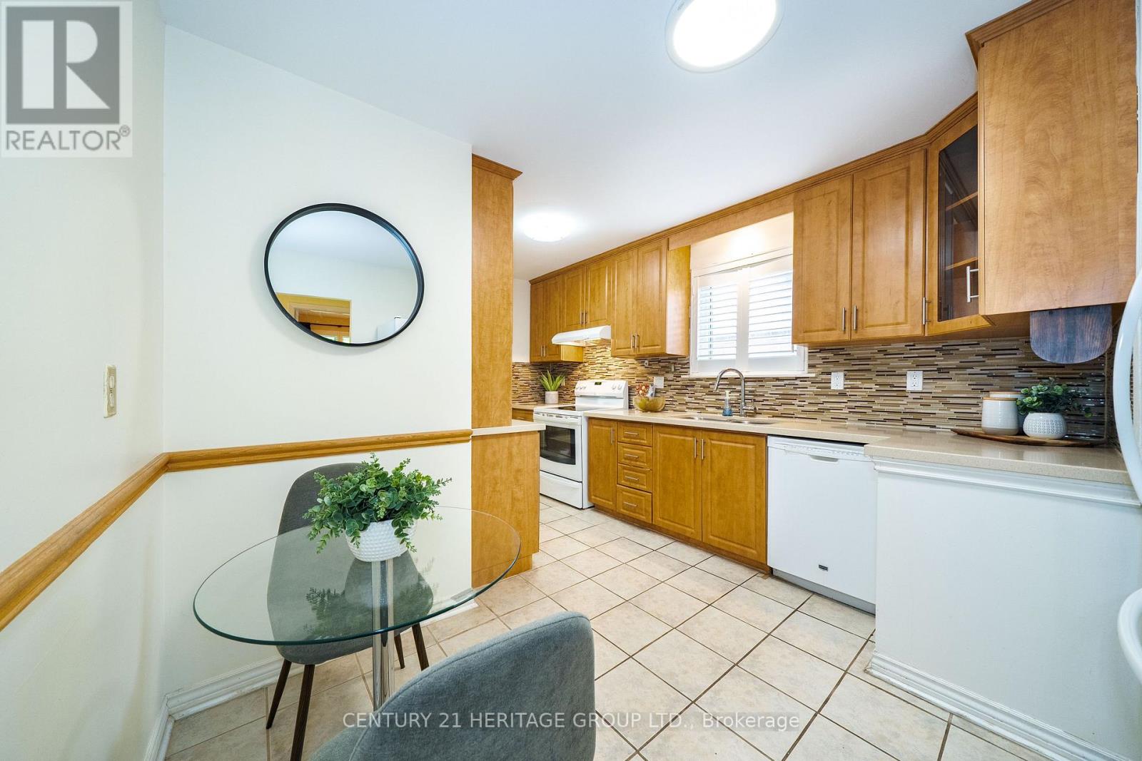 33 Elise Terrace, Toronto, Ontario  M2R 2W9 - Photo 21 - C13558236