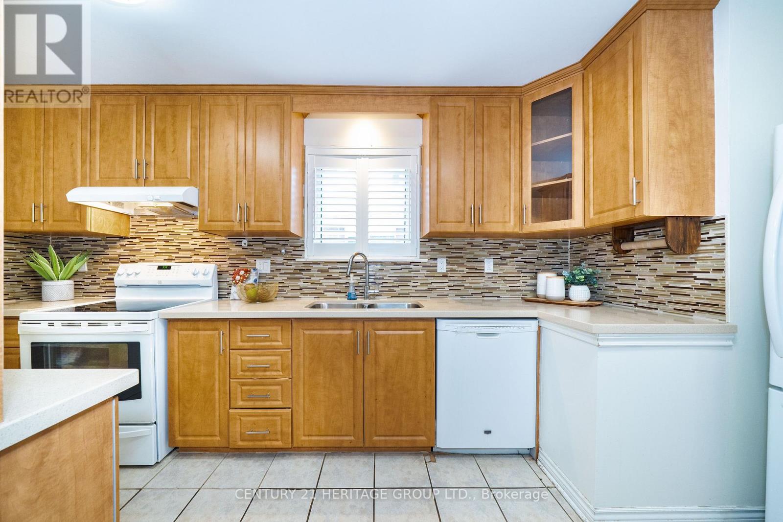 33 Elise Terrace, Toronto, Ontario  M2R 2W9 - Photo 22 - C13558236