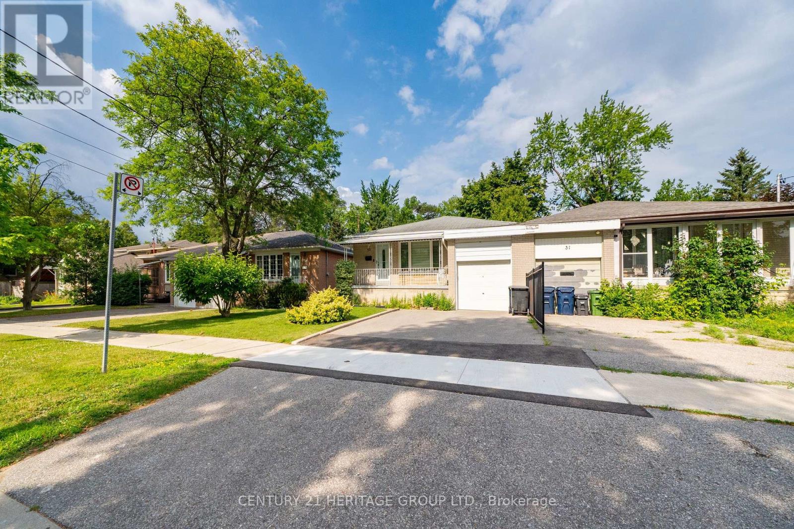 33 Elise Terrace, Toronto, Ontario  M2R 2W9 - Photo 4 - C13558236