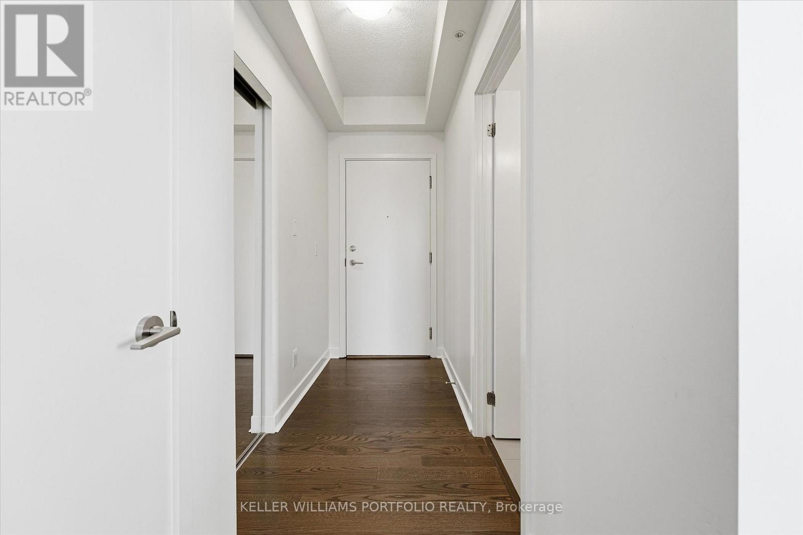 2402 - 295 Adelaide Street W, Toronto, Ontario M5V 0L4 - Photo 5 - C13558252
