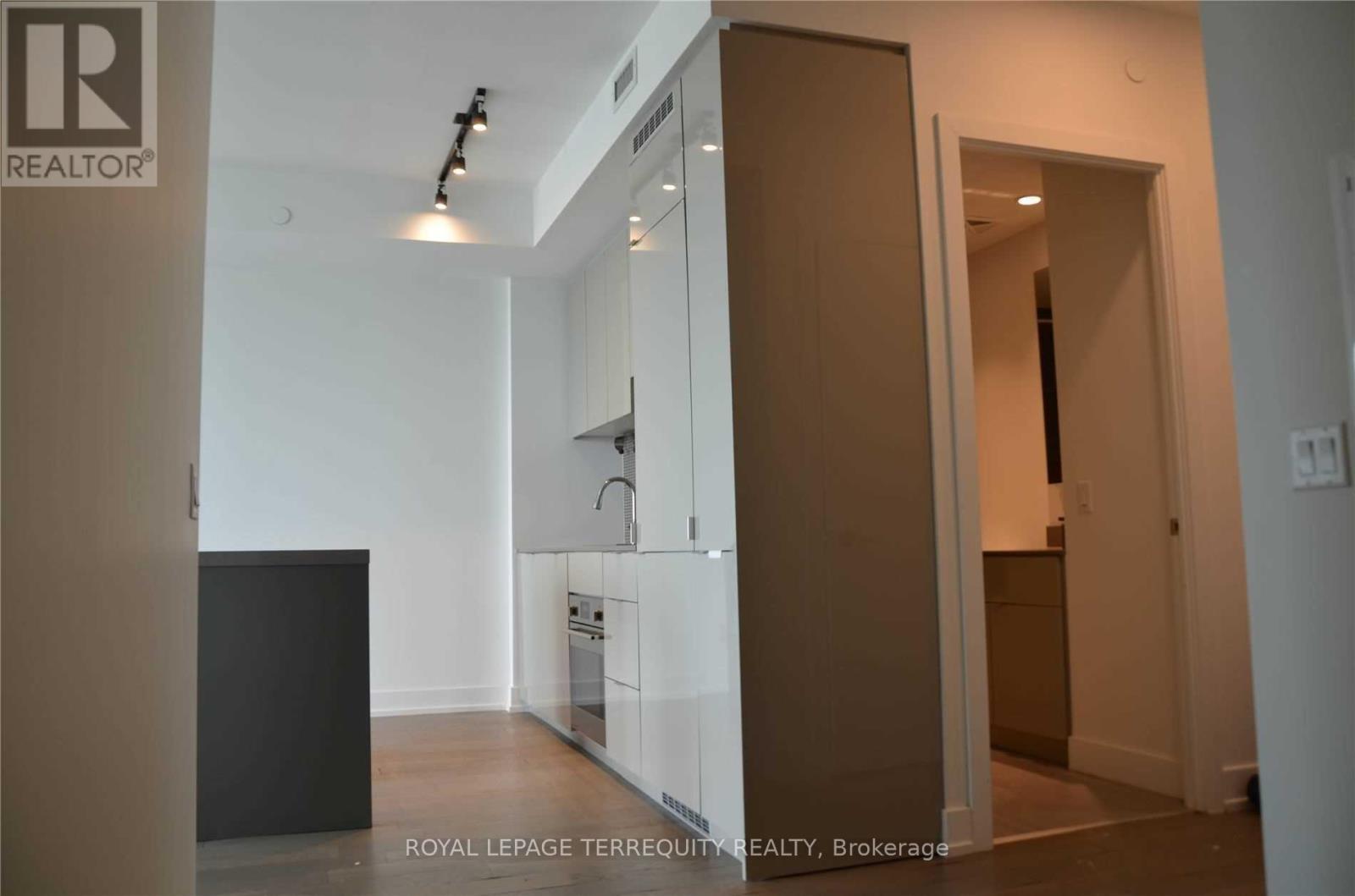 3409 - 7 Grenville Street, Toronto, Ontario  M4Y 0E9 - Photo 13 - C13558278