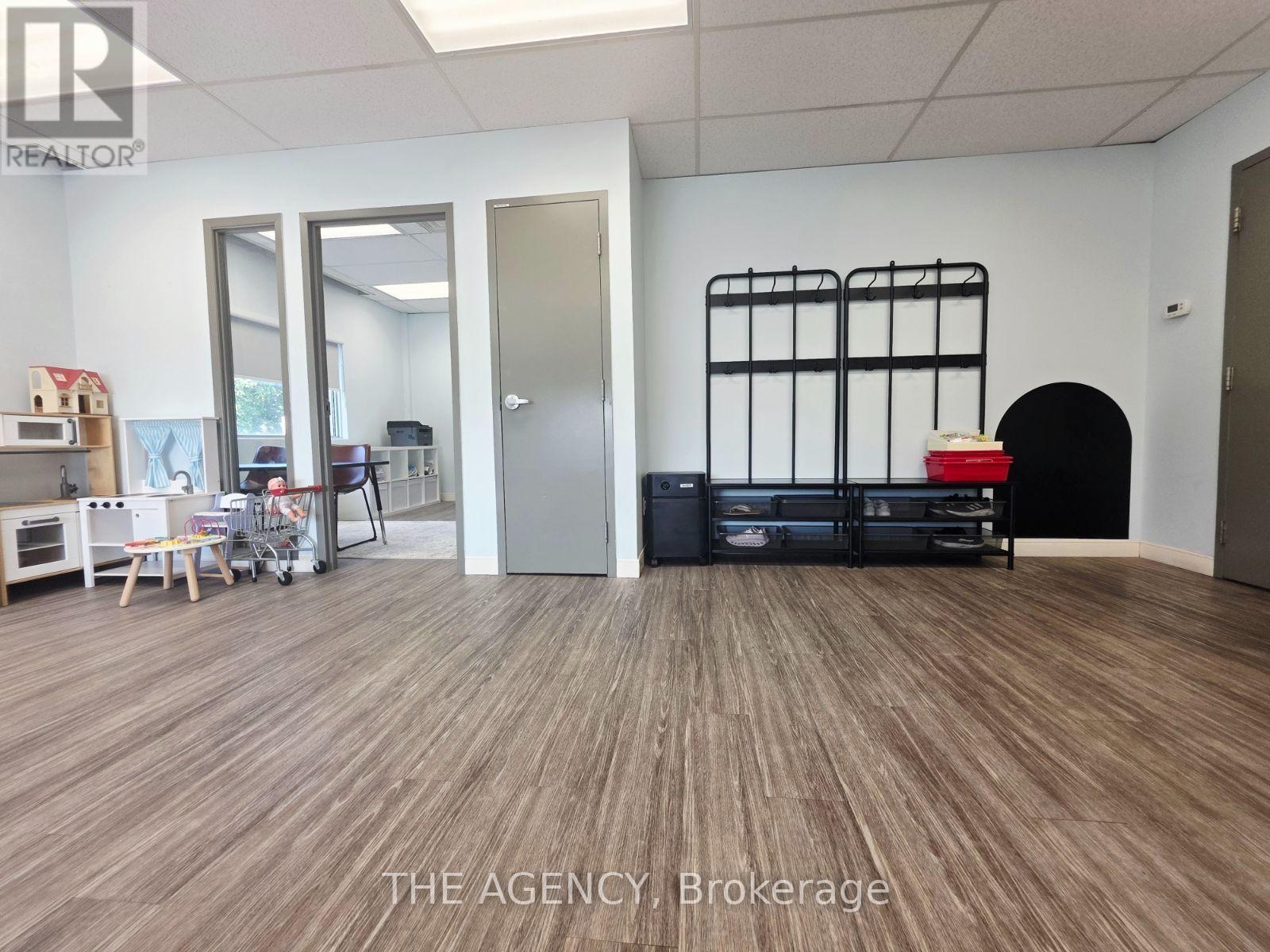 304 - 1200 Lawrence Avenue E, Toronto, Ontario  M3A 1C1 - Photo 7 - C13558344