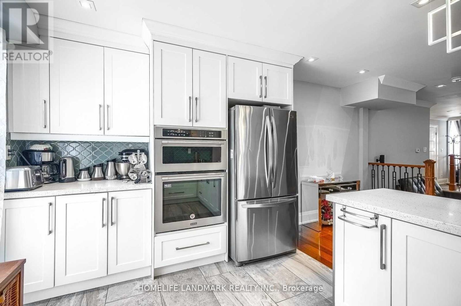 1703 Shadybrook Drive, Pickering, Ontario  L1V 3A3 - Photo 12 - E13558398