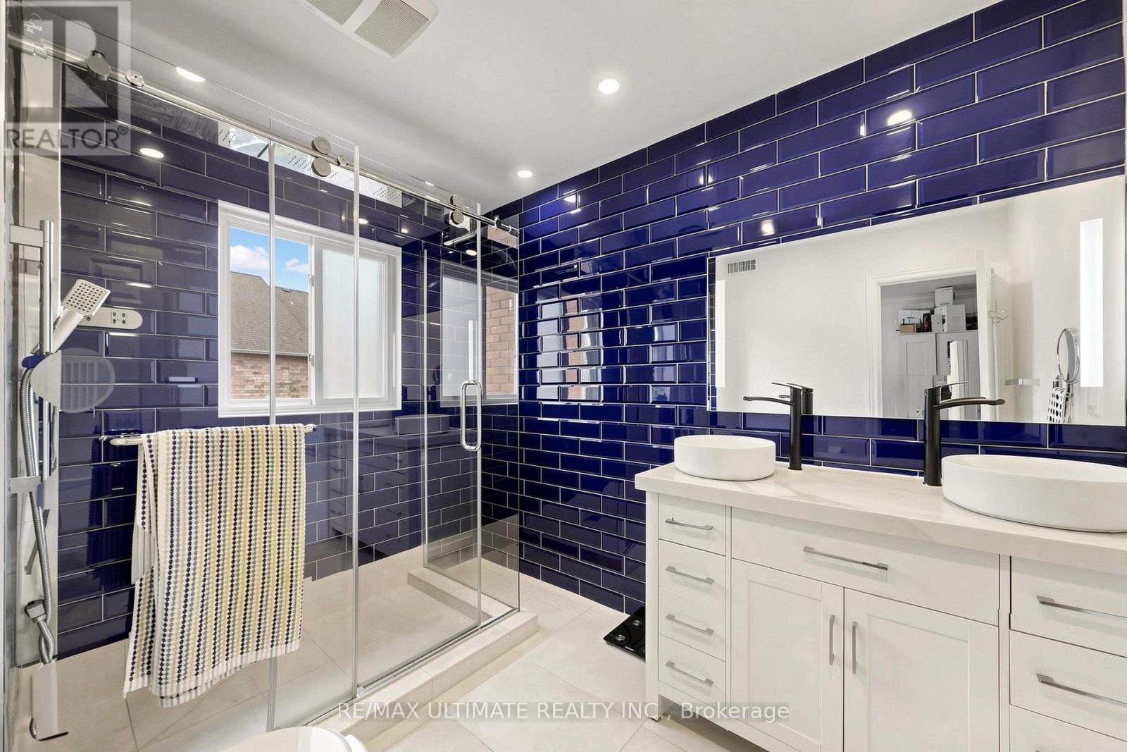 131 Foxchase Avenue, Vaughan, Ontario L4L 9H6 - Photo 12 - N13558362