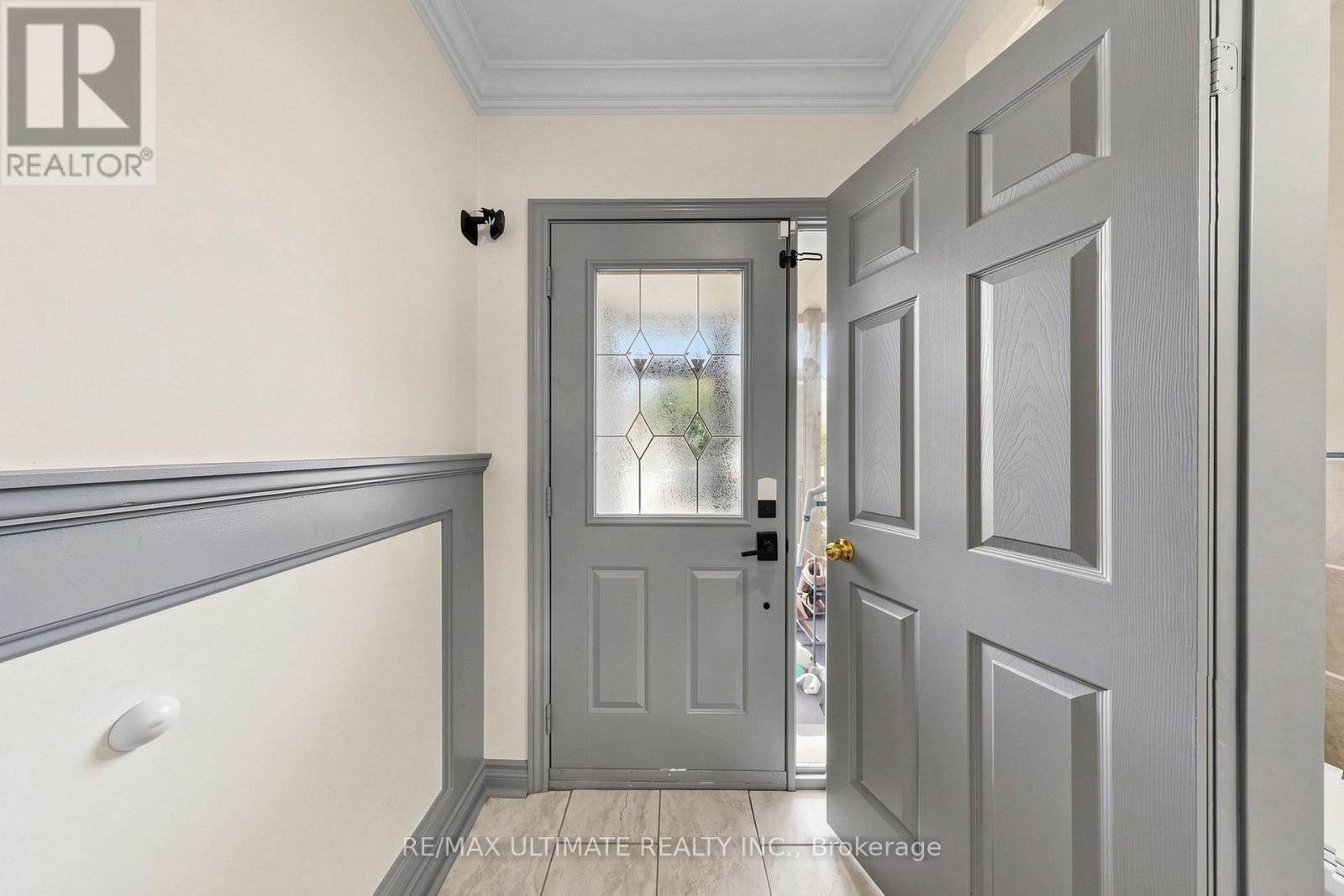 131 Foxchase Avenue, Vaughan, Ontario L4L 9H6 - Photo 2 - N13558362