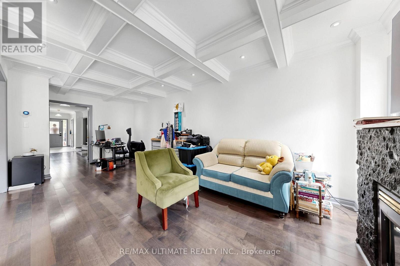 131 Foxchase Avenue, Vaughan, Ontario L4L 9H6 - Photo 4 - N13558362