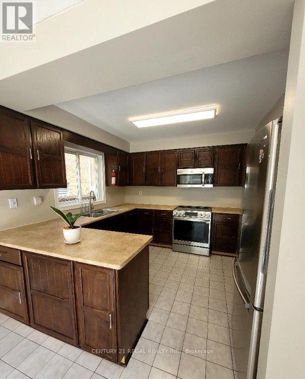 41 Keffer Circle, Newmarket, Ontario  L3X 1R7 - Photo 5 - N13558380