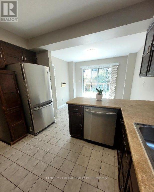 41 Keffer Circle, Newmarket, Ontario  L3X 1R7 - Photo 7 - N13558380
