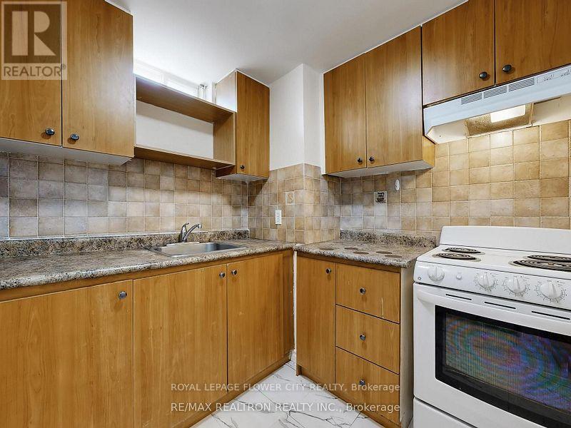 Basement - 60 Colombo Crescent, Vaughan, Ontario  L6A 0A3 - Photo 3 - N13558416