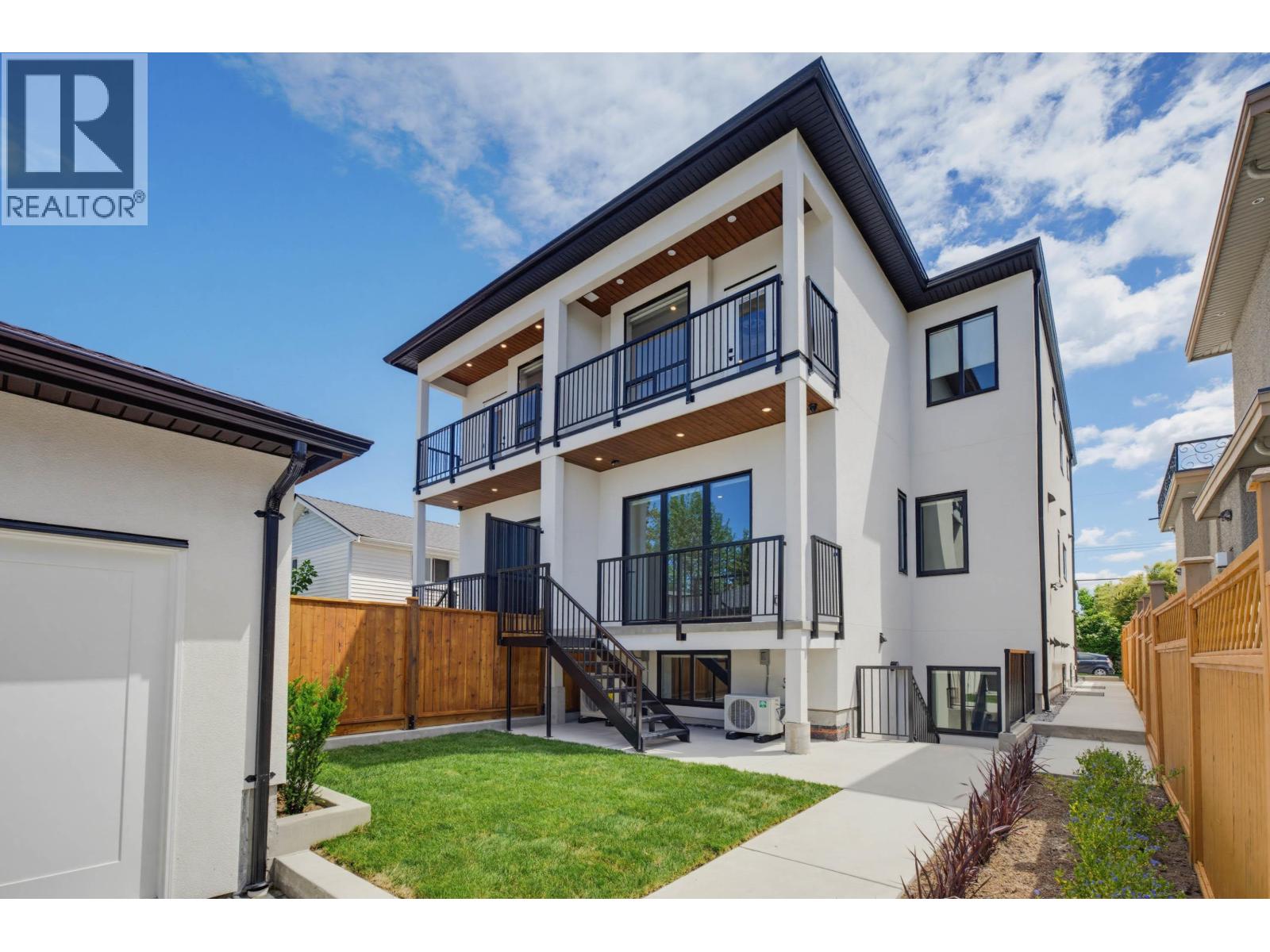 1 5137 Lorraine Avenue, Burnaby, British Columbia  V5G 2S3 - Photo 9 - R3145446