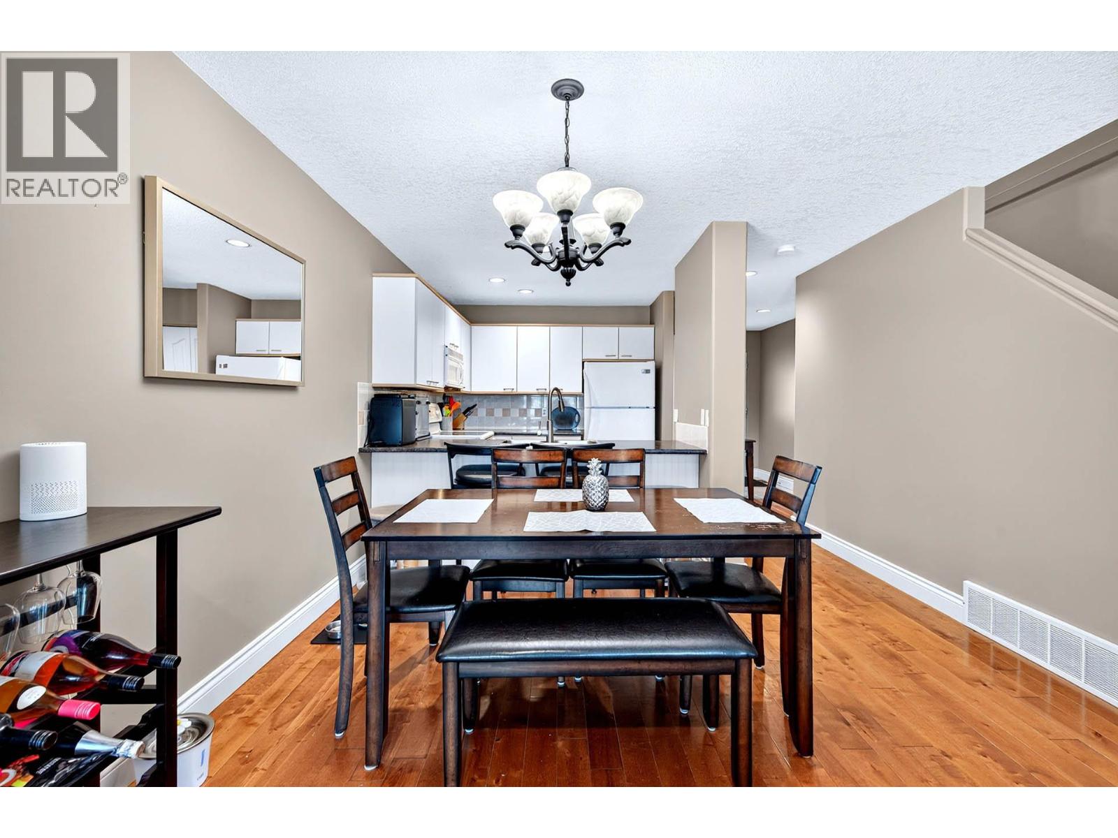 411 ABERDEEN Drive Unit# 12 — photo 9