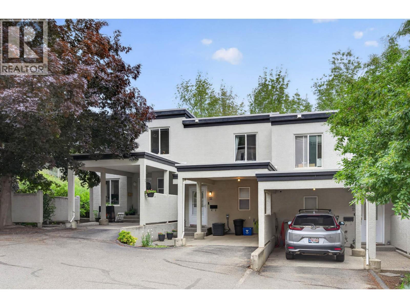 411 ABERDEEN Drive Unit# 12