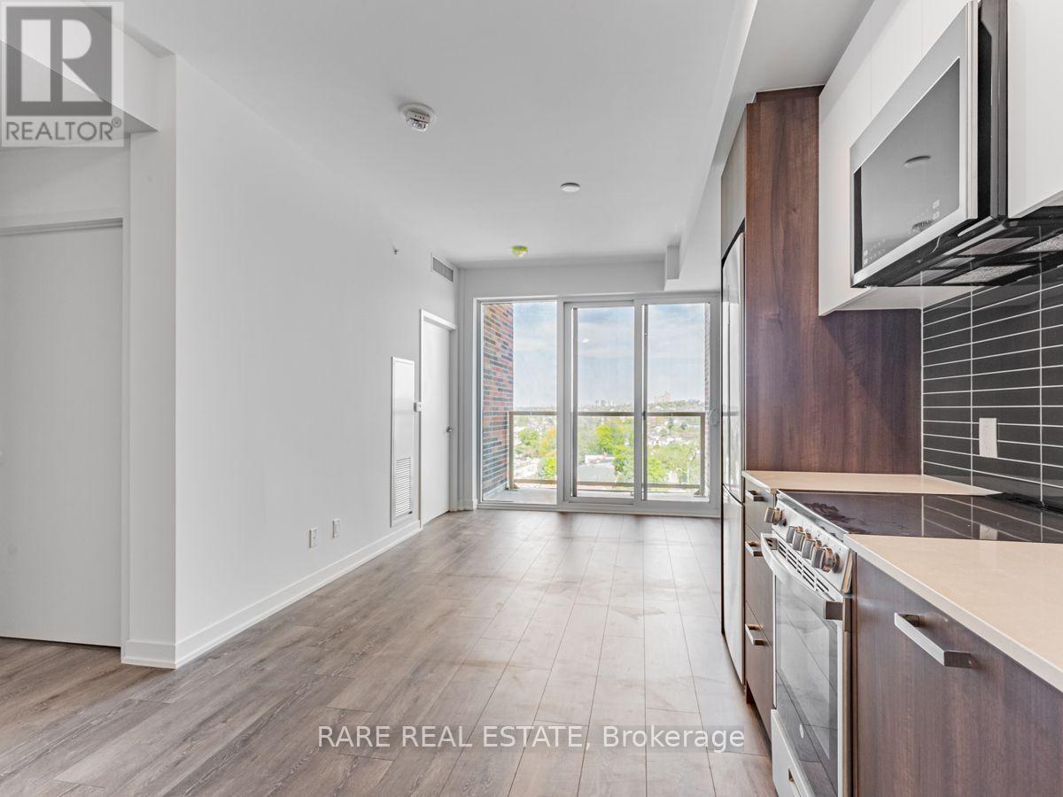 815 - 1787 St Clair Avenue W, Toronto, Ontario  M6N 0B7 - Photo 2 - W13558232