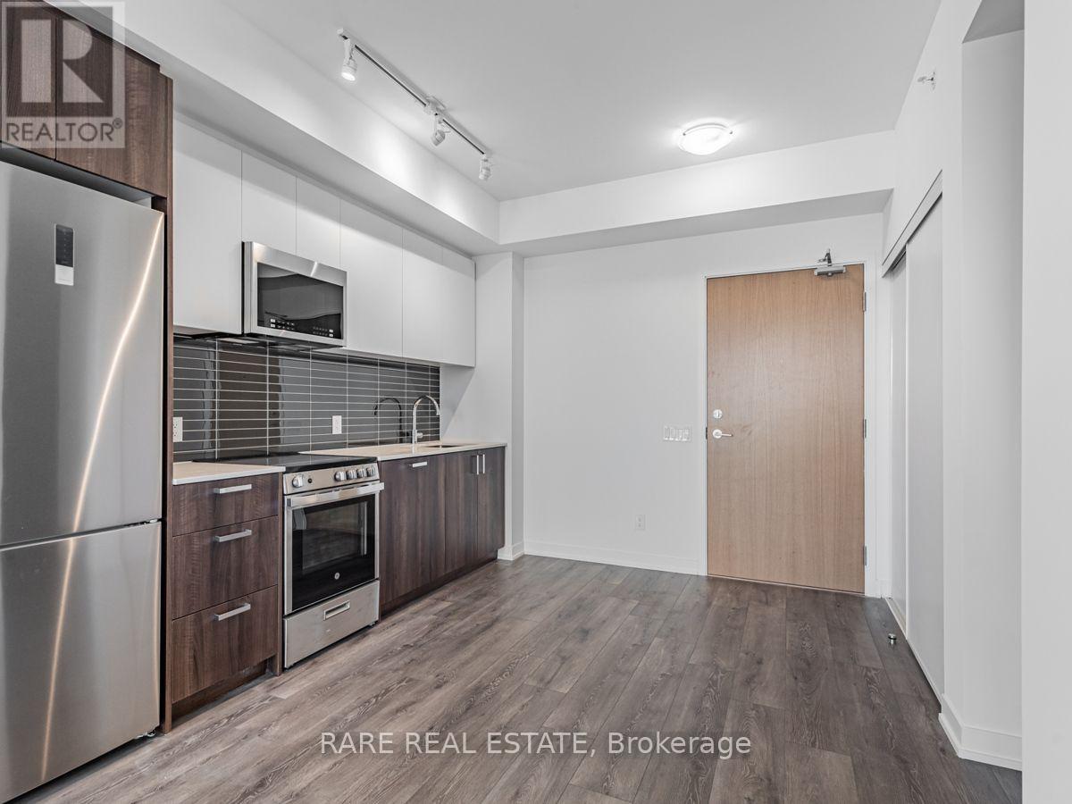 815 - 1787 St Clair Avenue W, Toronto, Ontario  M6N 0B7 - Photo 4 - W13558232