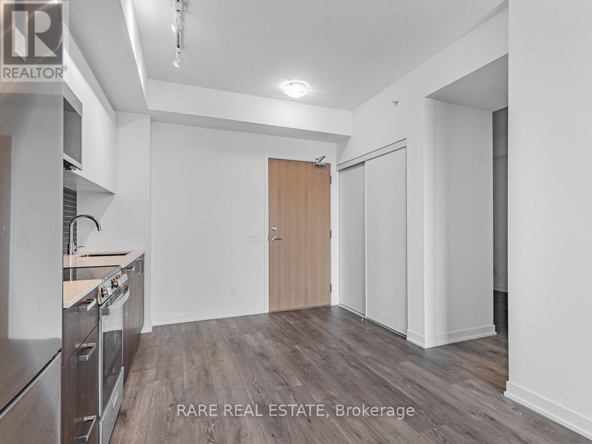 815 - 1787 St Clair Avenue W, Toronto, Ontario  M6N 0B7 - Photo 6 - W13558232