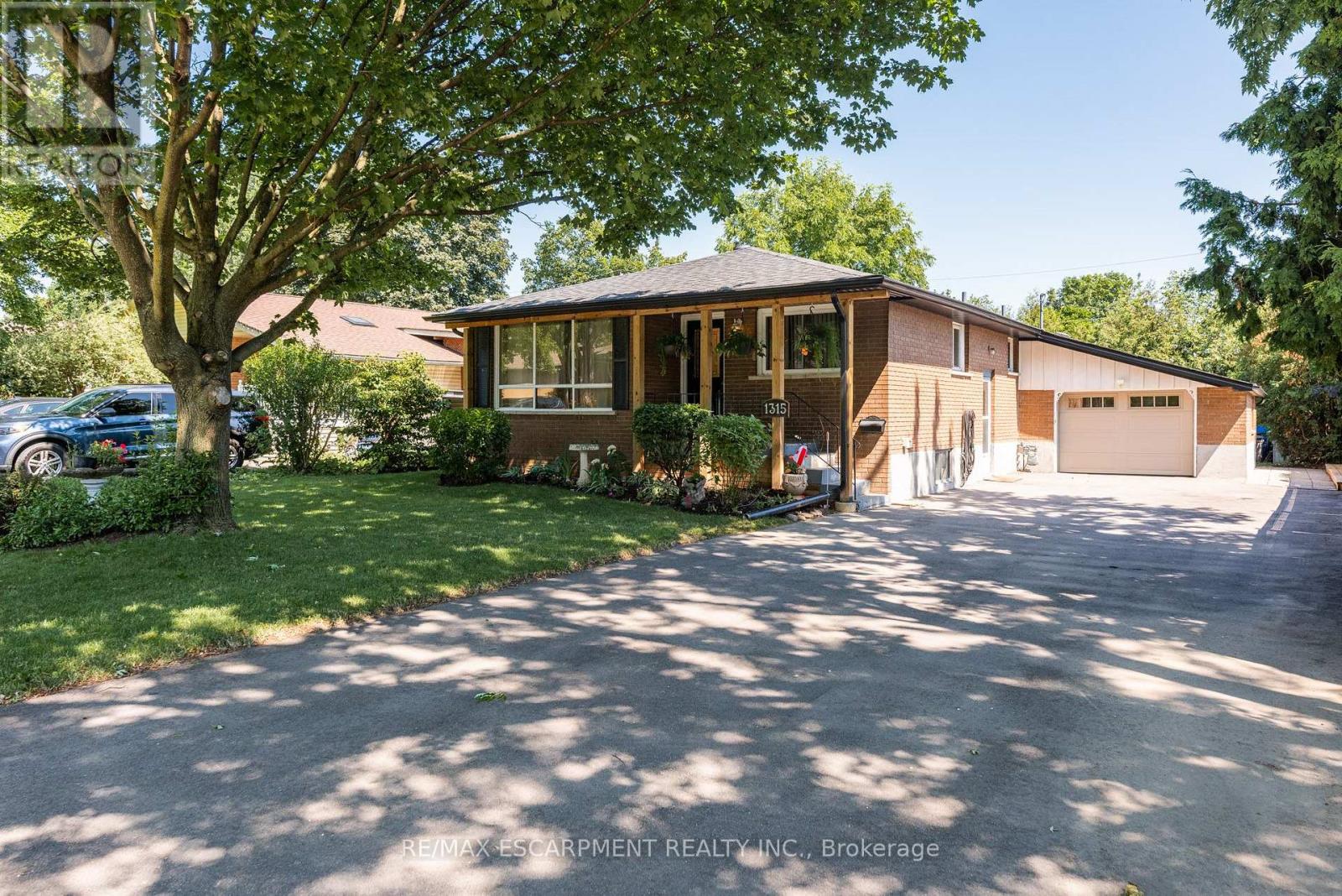 1315 ROSEMARY CRESCENT, Burlington, Ontario